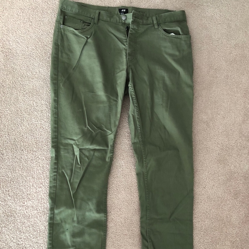 H&M green chino pants